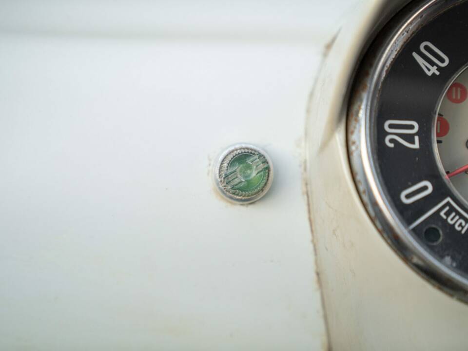 Image 35/50 of FIAT 500 F (1970)