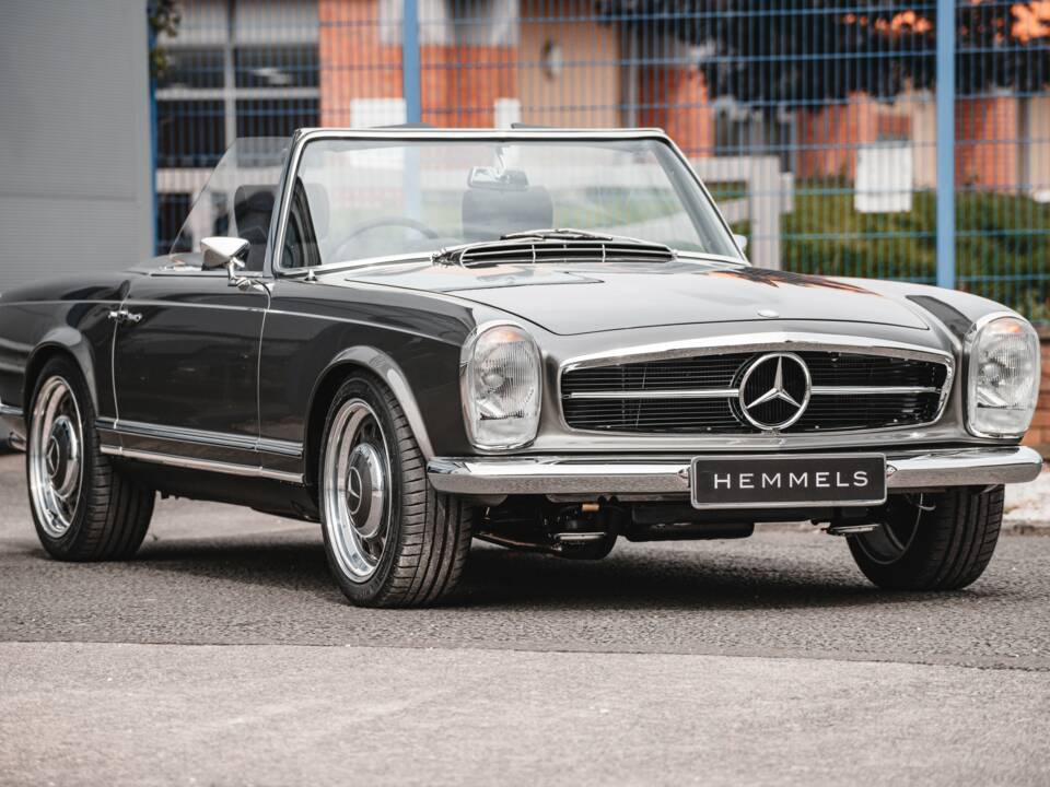 Image 1/12 of Mercedes-Benz 280 SL (1968)