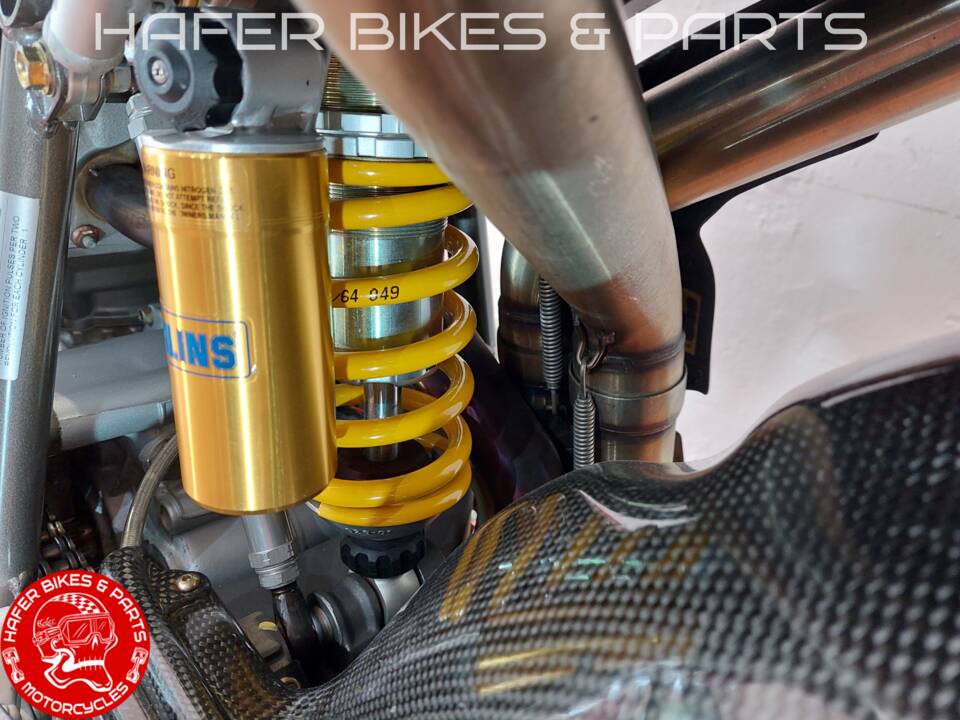 Immagine 38/48 di Ducati DUMMY (1999)