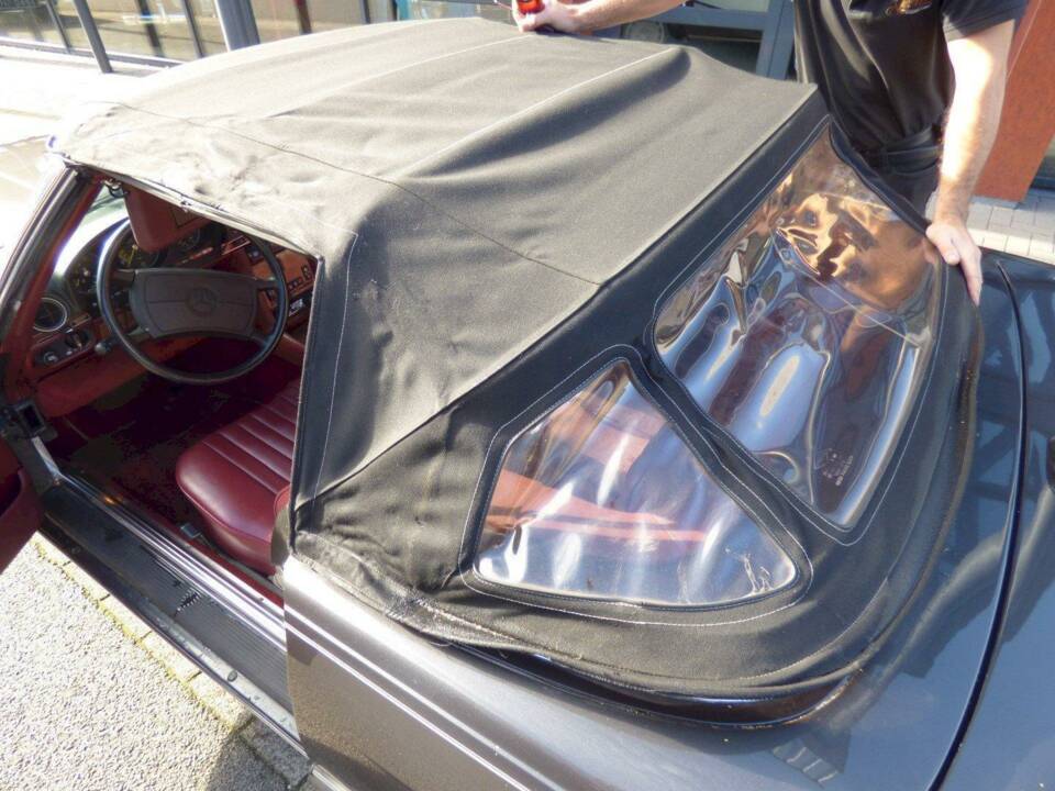 Bild 14/32 von Mercedes-Benz 560 SL (1987)