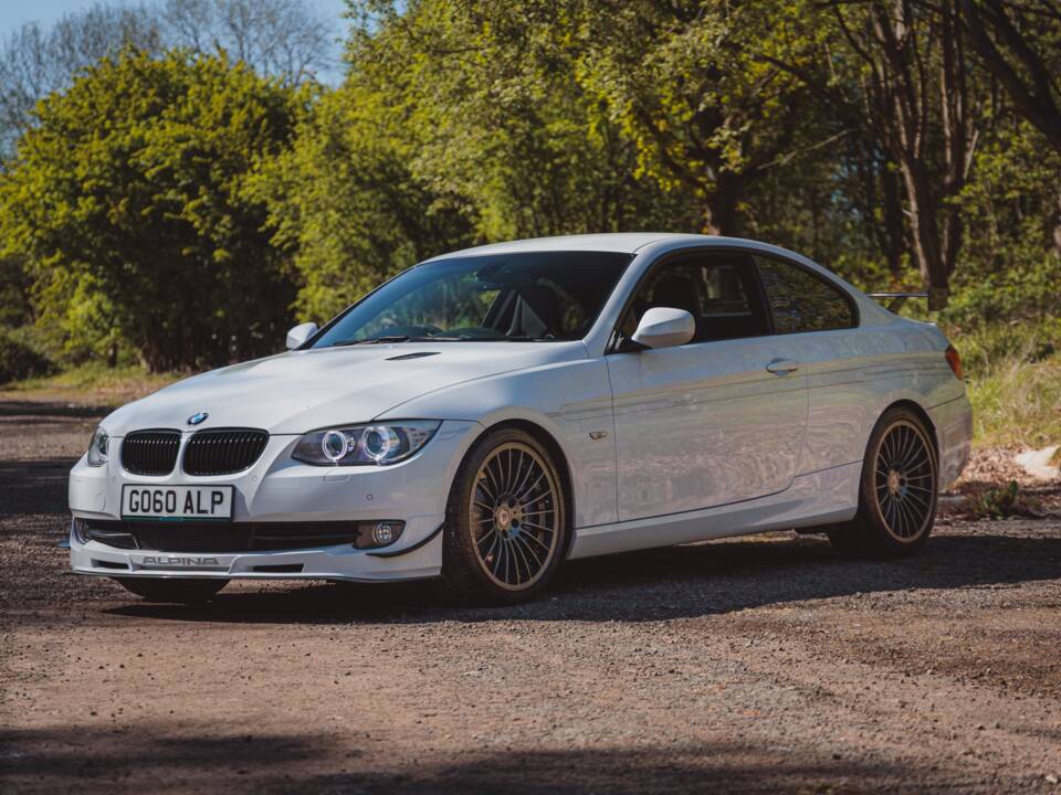 Image 18/44 de ALPINA B3 GT3 (2012)
