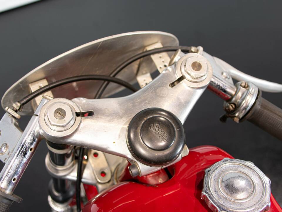 Bild 50/50 von Moto Morini DUMMY (1958)