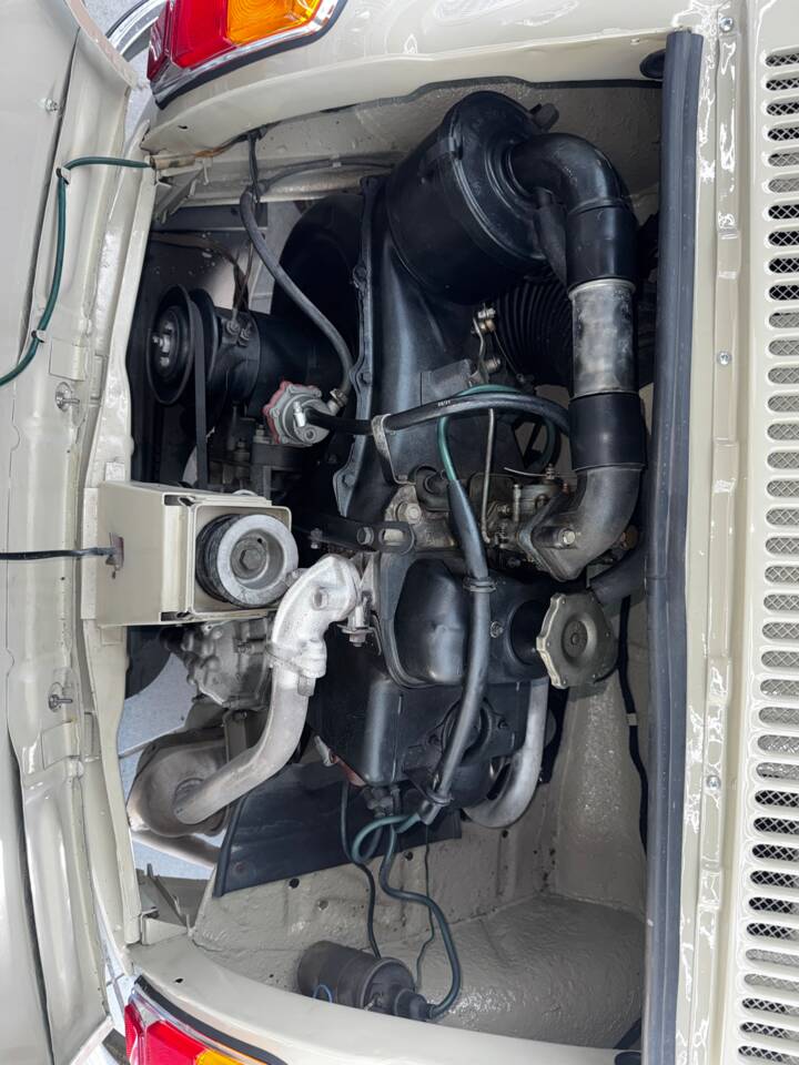 Image 25/39 of FIAT 500 F (1968)