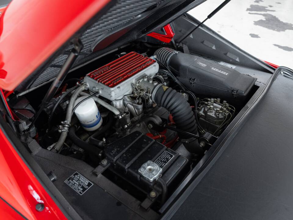 Bild 37/40 von Ferrari 328 GTS (1986)