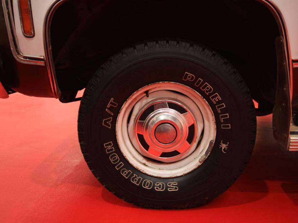 Bild 4/17 von GMC Suburban Sierra (1979)