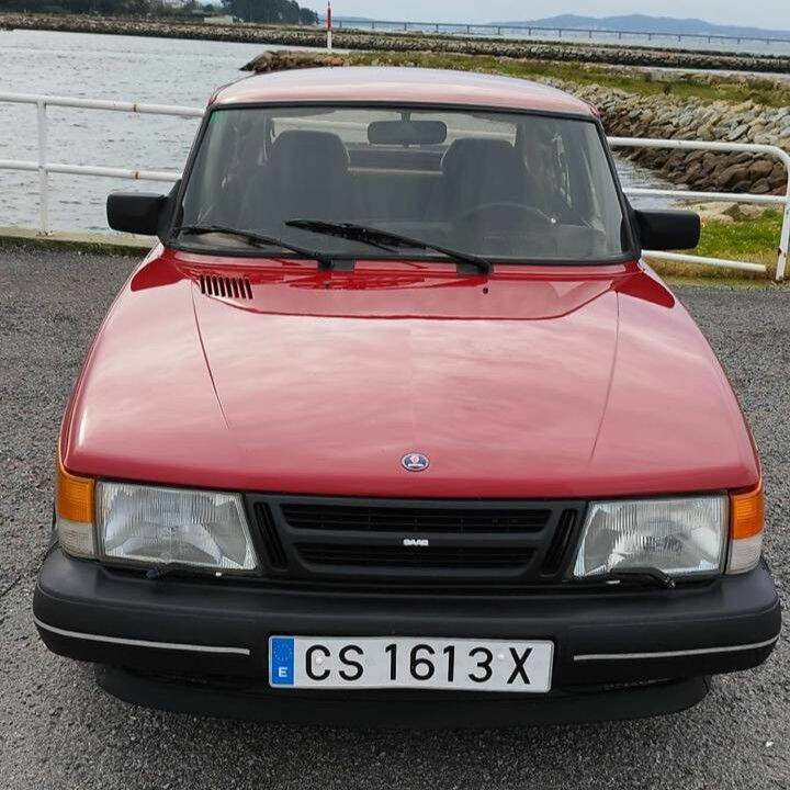 Bild 3/8 von Saab 900 SE 2.0i 16V (1990)