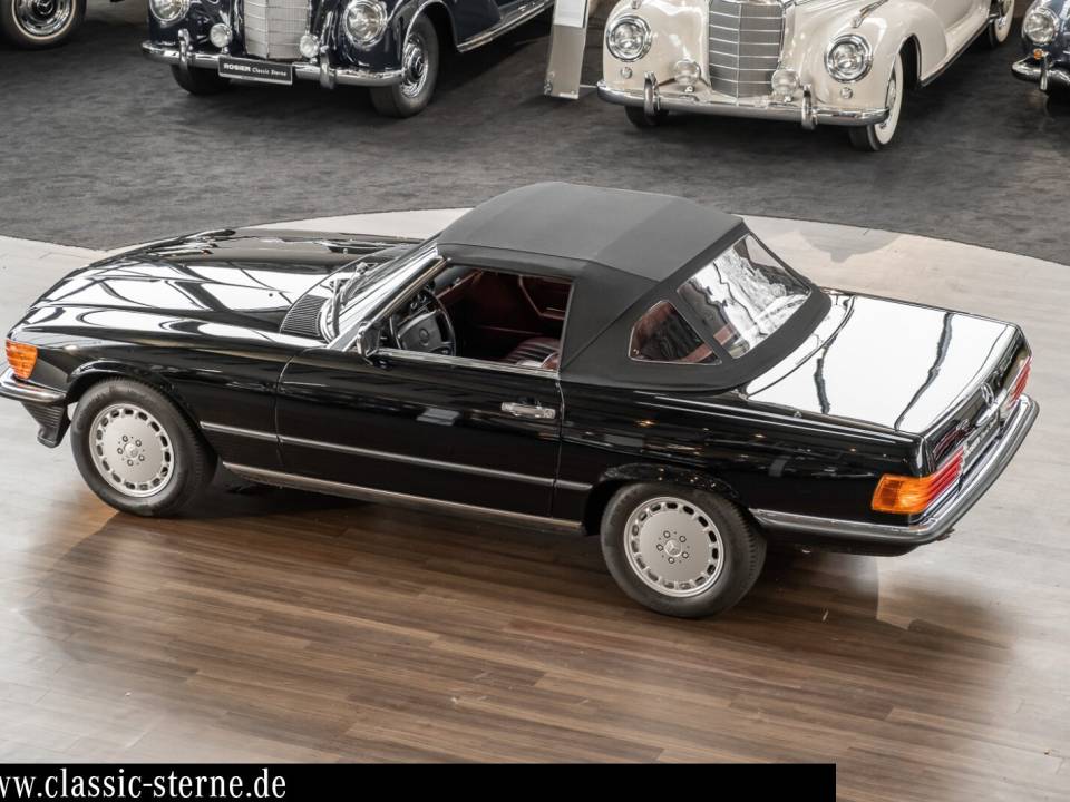 Image 12/15 of Mercedes-Benz 560 SL (1987)
