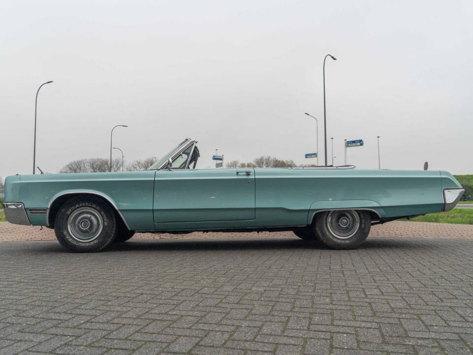 Immagine 2/6 di Chrysler 300 (1967)