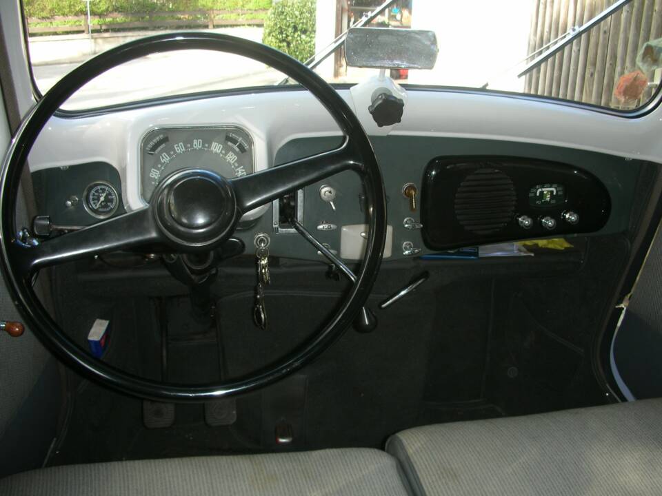 Bild 9/18 von Citroën Traction Avant 11 BL (1954)