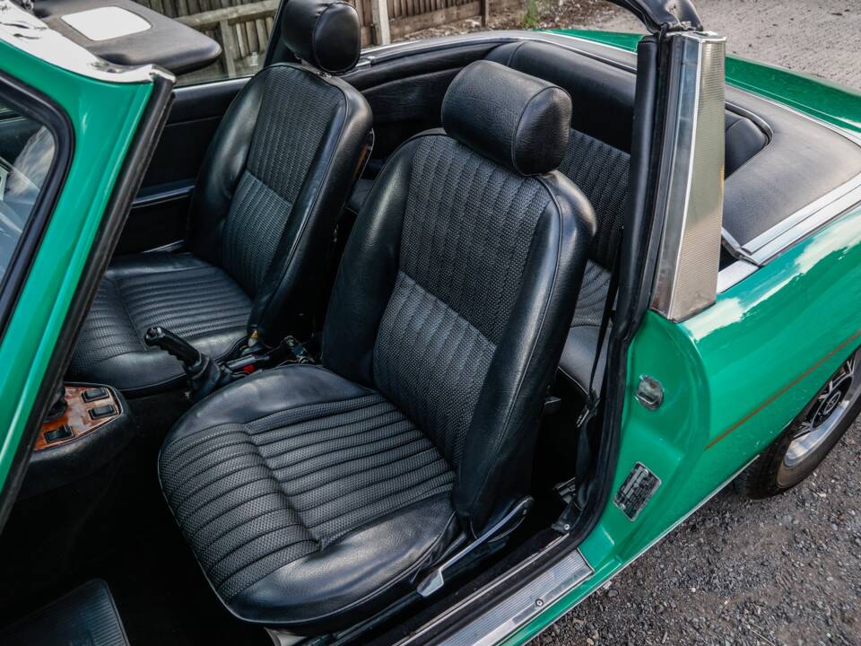 Image 29/38 of Triumph Stag (1977)