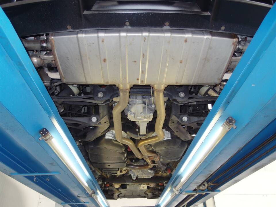 Image 93/98 of Porsche Cayenne GTS (2008)