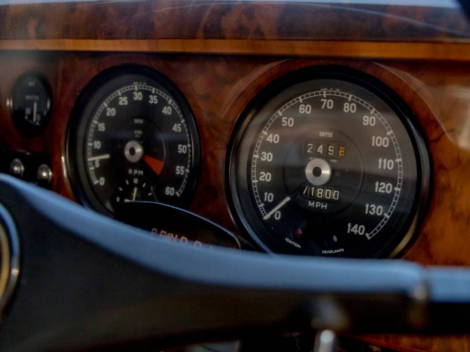 Image 27/33 of Jaguar Type S 3.4 (1968)