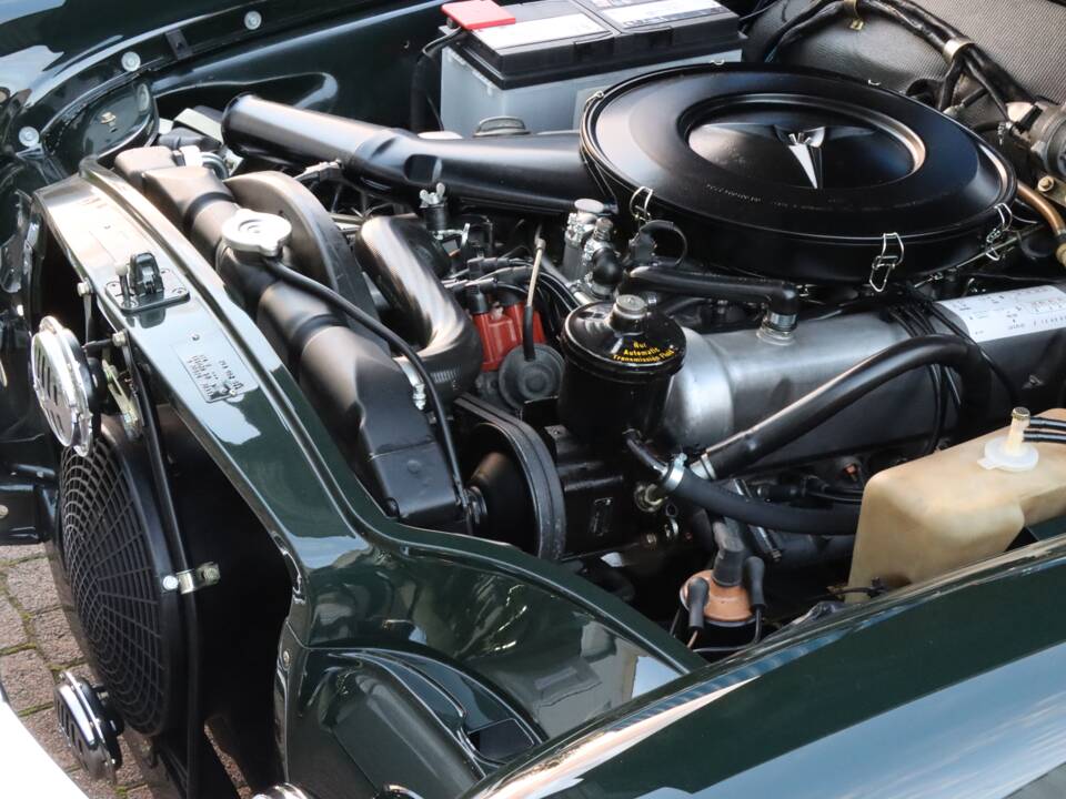 Image 84/99 of Mercedes-Benz 280 SE 3,5 (1971)