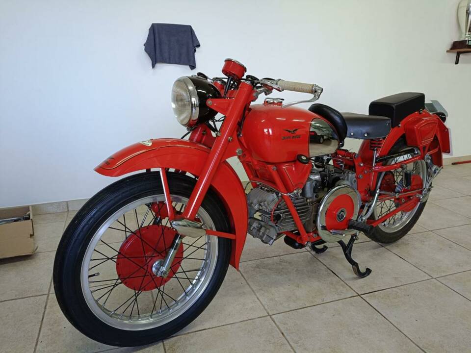 Imagen 34/39 de Moto Guzzi Falcone Sport (1954)