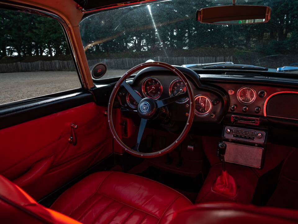 Afbeelding 37/46 van Aston Martin DB 4 (1962)