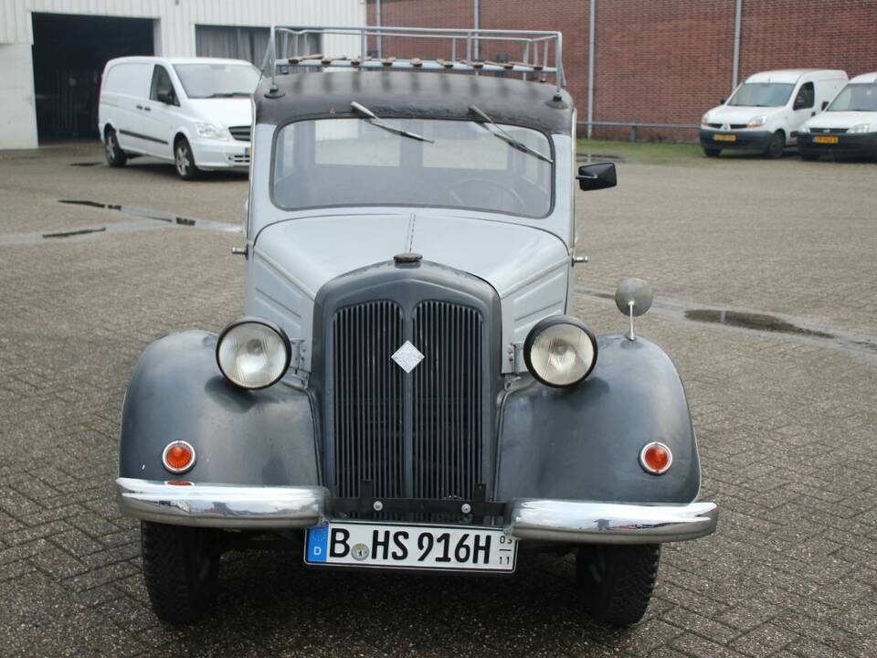Image 3/8 of DKW Meisterklasse (1951)