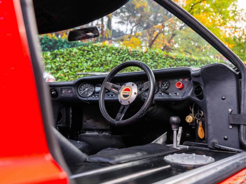 Immagine 35/44 di Ford GT40 (1966)