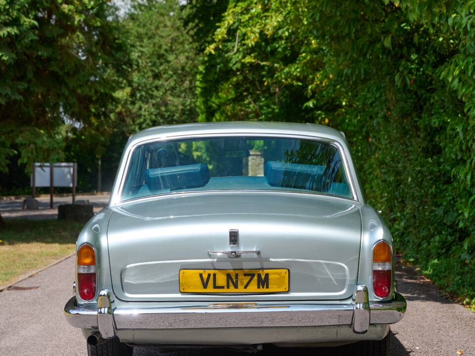 Image 10/46 of Rolls-Royce Silver Shadow I (1974)