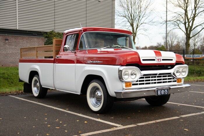 Image 7/7 of Ford F-100 Panel Van (1960)