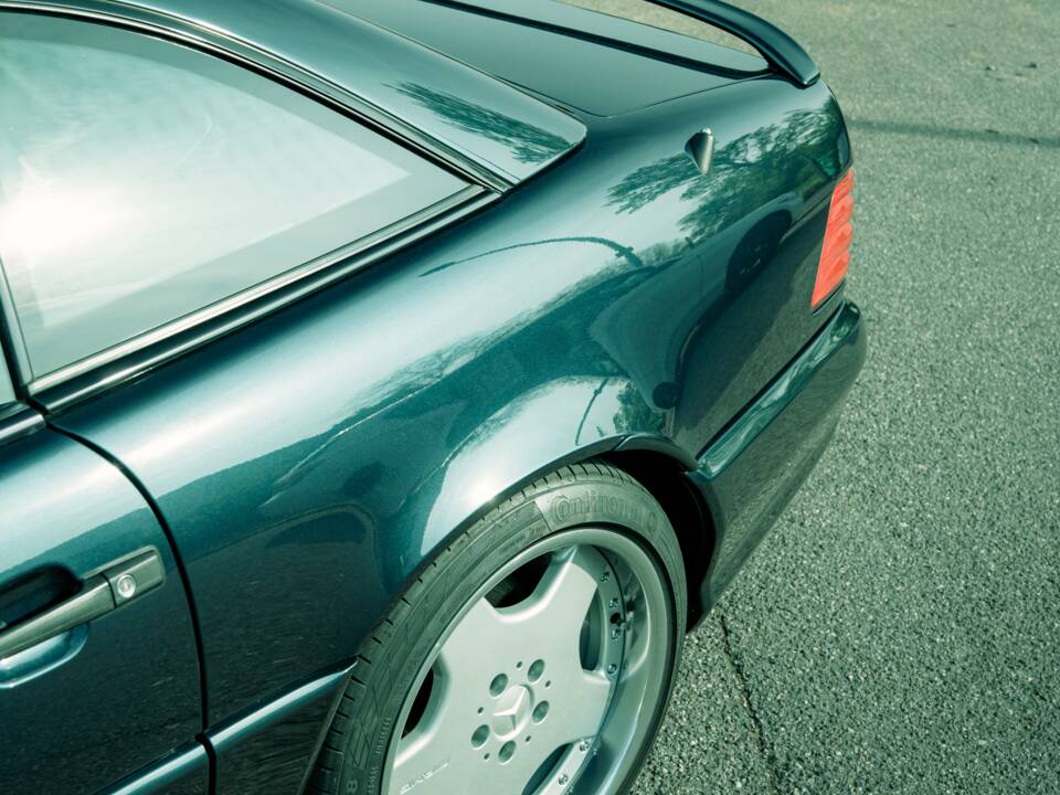 Image 10/30 of Mercedes-Benz SL 600 6.0 AMG (1996)