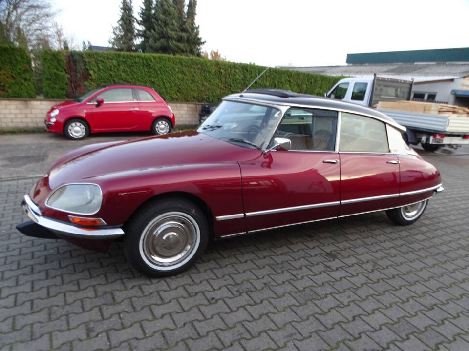 Bild 14/32 von Citroën DS 20 Pallas (1972)