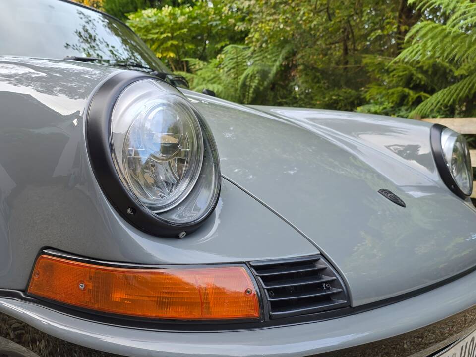 Image 17/100 of Porsche 911 Carrera 2 (1989)