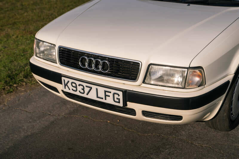 Image 9/50 of Audi 80 - 2.0 E (1993)