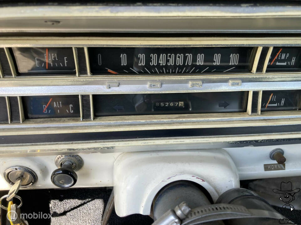 Image 17/27 of Ford F-350 (1971)
