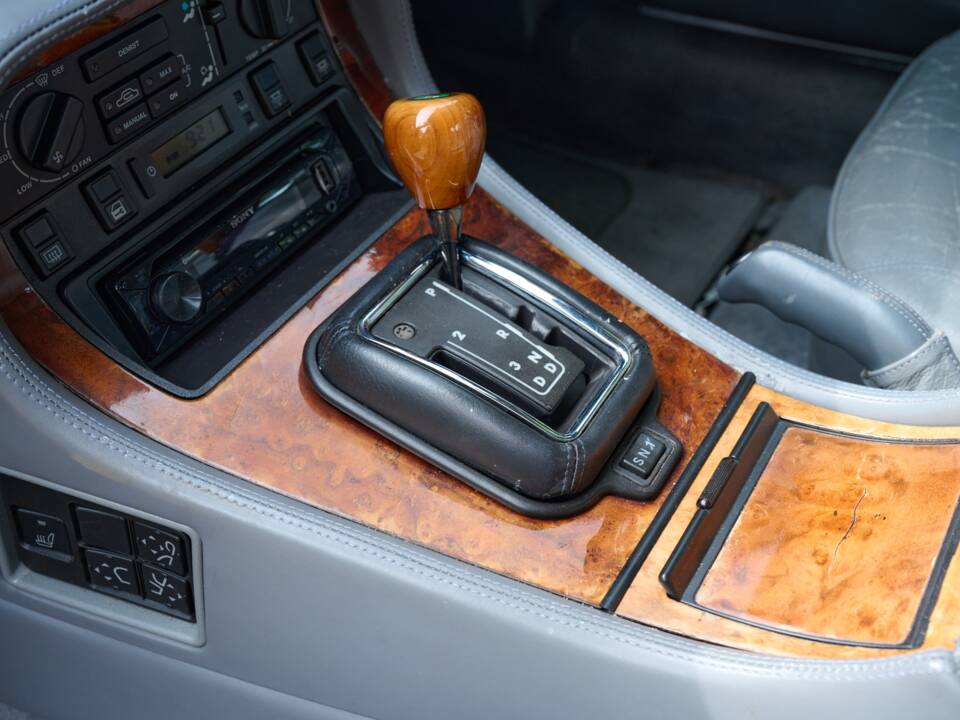 Afbeelding 37/50 van Jaguar XJ12 6.0 (1994)