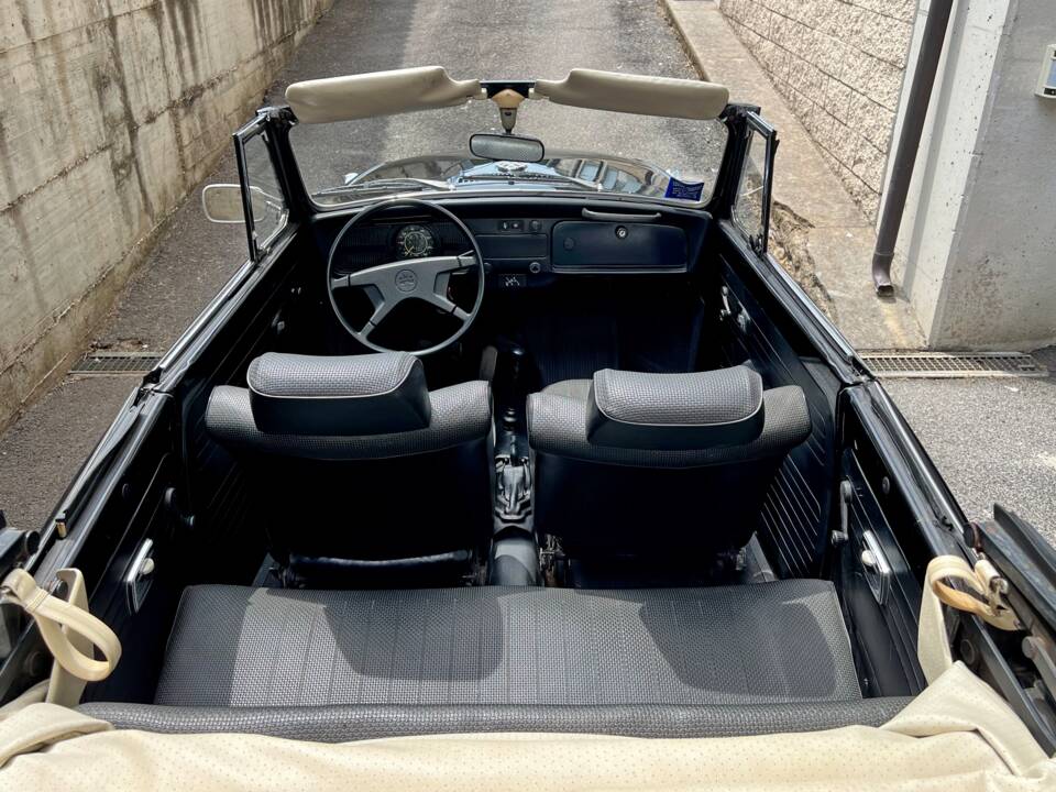 Image 20/35 of Volkswagen Käfer 1302 (1971)