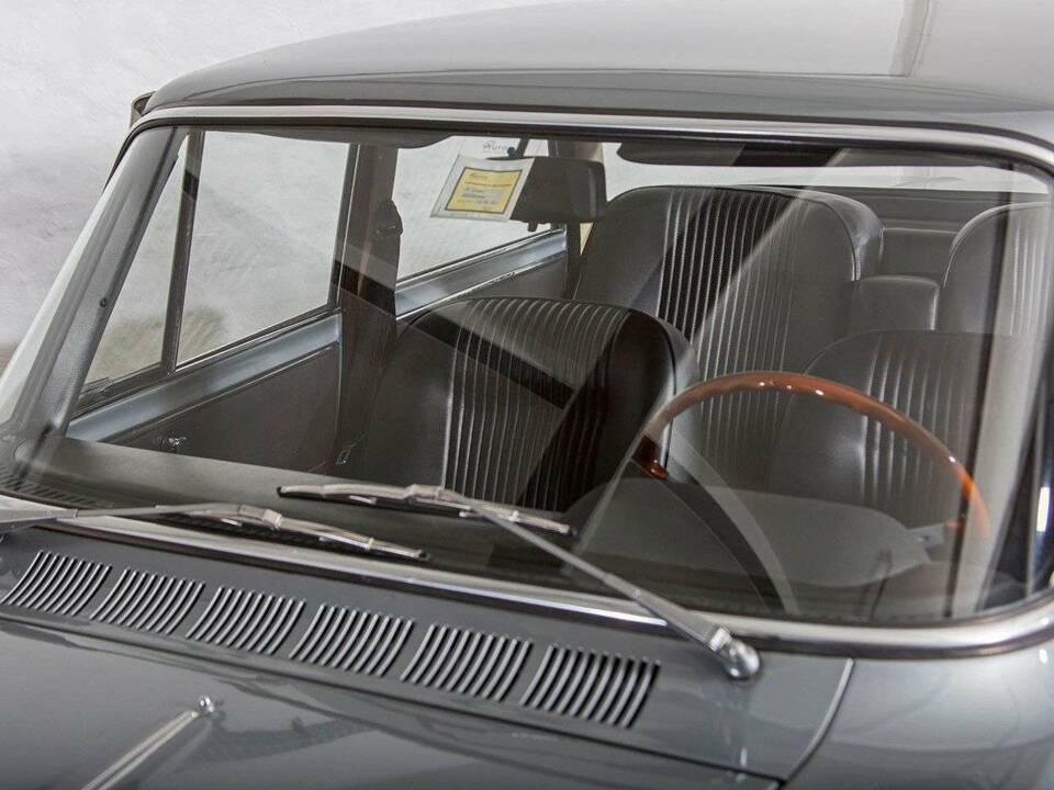 Image 7/23 of Alfa Romeo Giulia 1600 Super Biscione (1970)