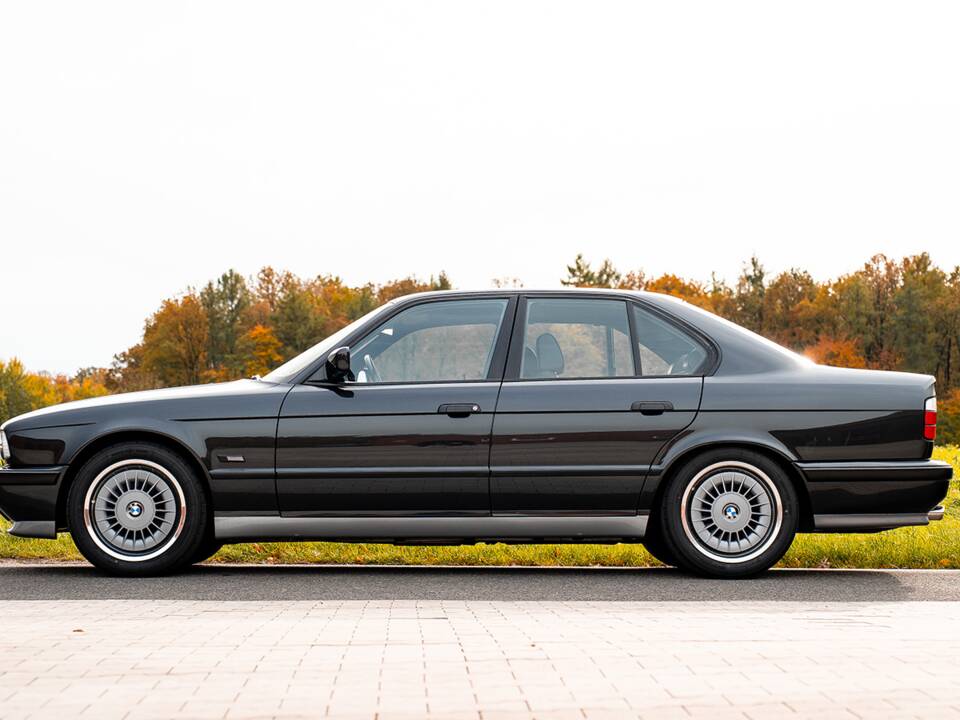 Bild 6/45 von BMW M5 (1992)