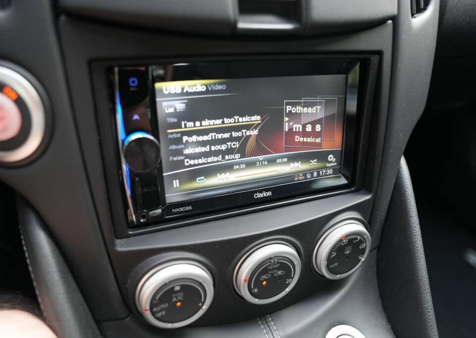 Image 6/30 of Nissan 370Z (2014)