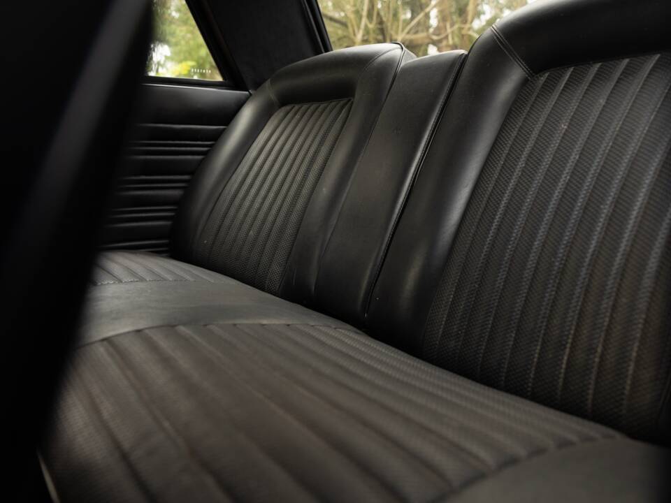 Image 44/50 of Ford Lotus Cortina (1969)