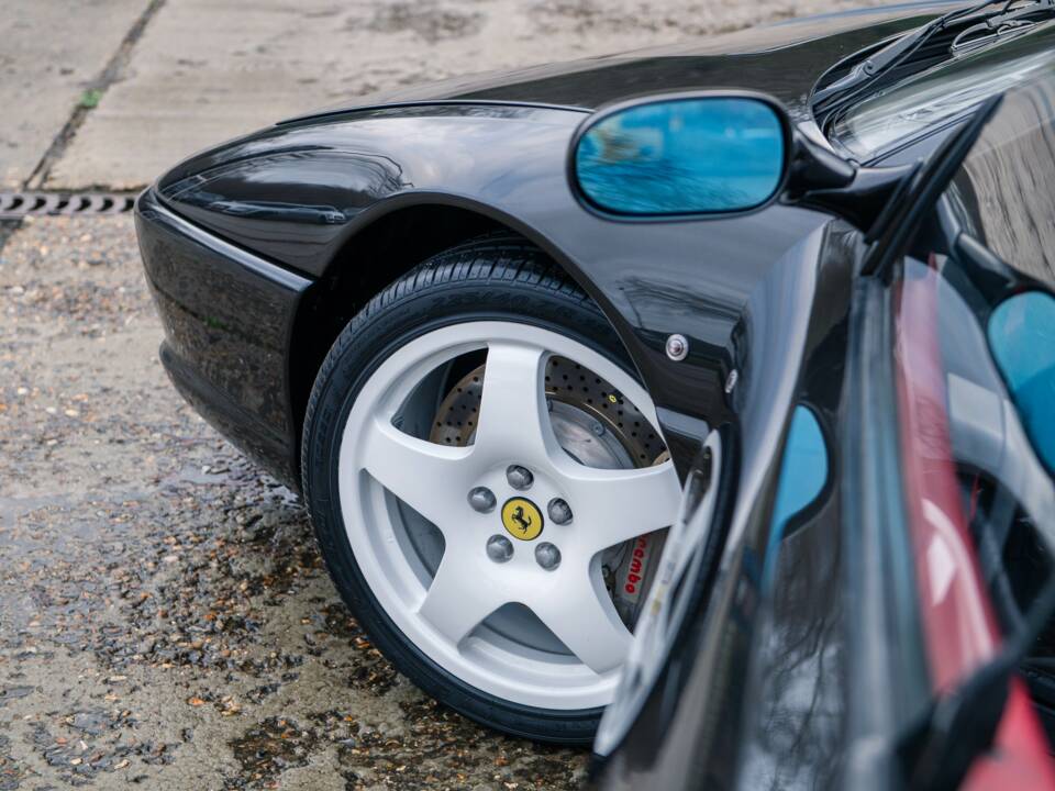 Image 17/35 de Ferrari F 355 Challenge (1995)
