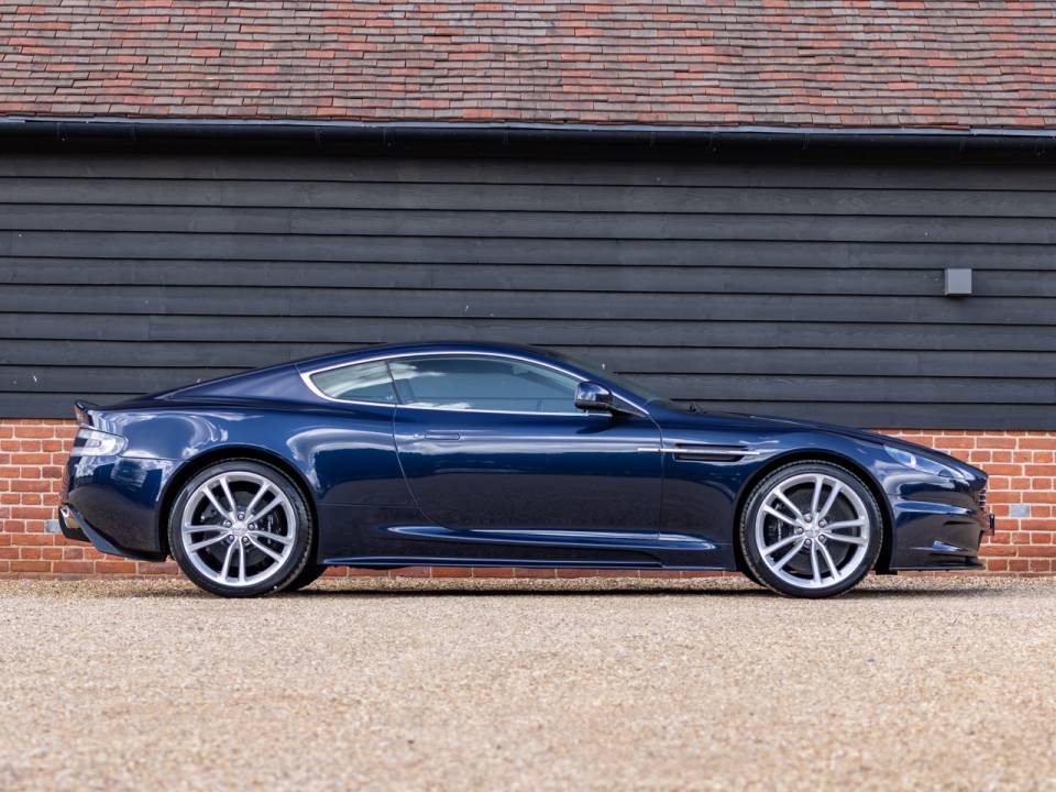 Imagen 3/48 de Aston Martin DBS (2010)