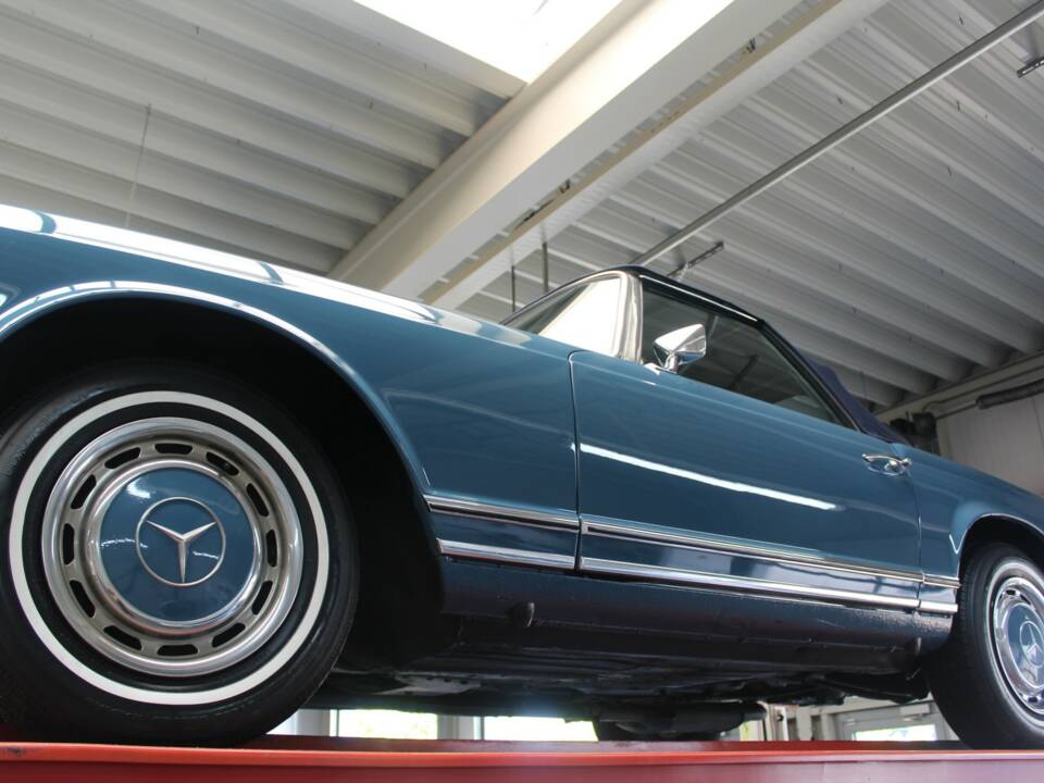 Imagen 7/50 de Mercedes-Benz 280 SL (1968)