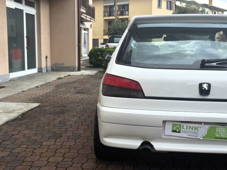 Immagine 27/30 di Peugeot 306 2.0i GTi6 (1997)