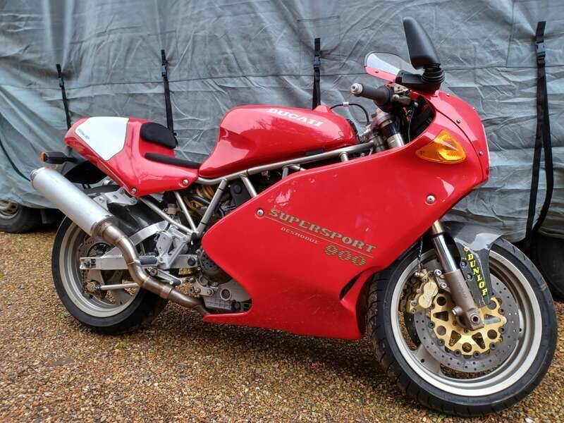 Image 1/11 of Ducati DUMMY (1995)