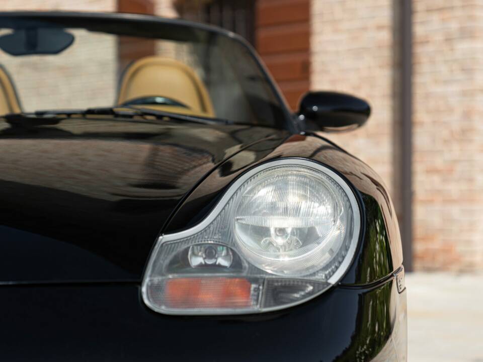 Image 22/50 de Porsche Boxster (2000)