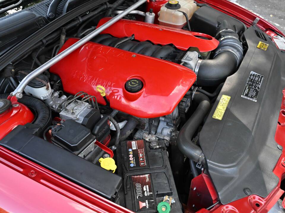 Image 22/35 of Holden Monaro CAPA F 320 C (2003)
