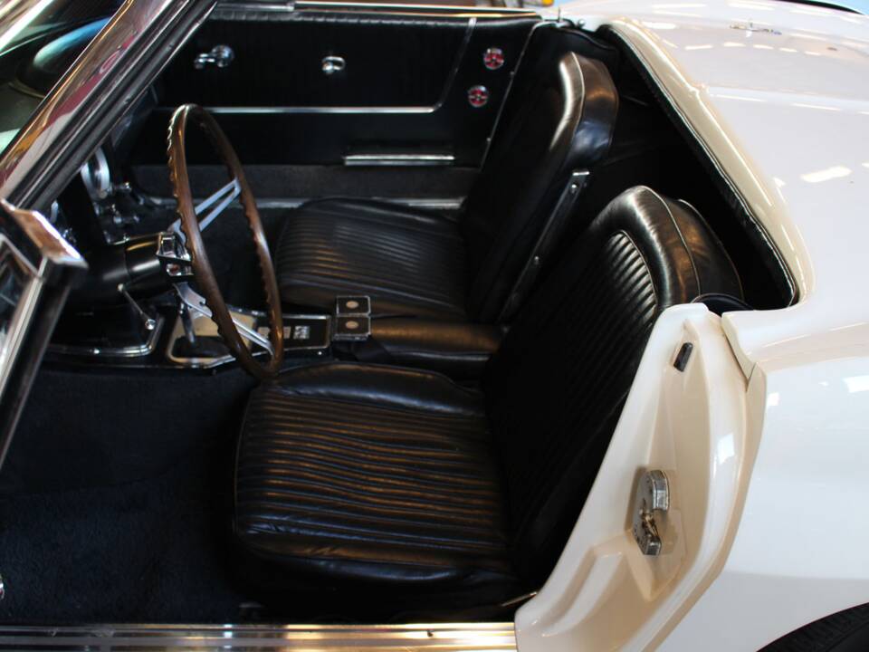 Bild 26/30 von Chevrolet Corvette Sting Ray Convertible (1964)