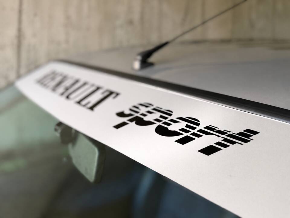 Imagen 21/29 de Renault Clio II V6 (2002)