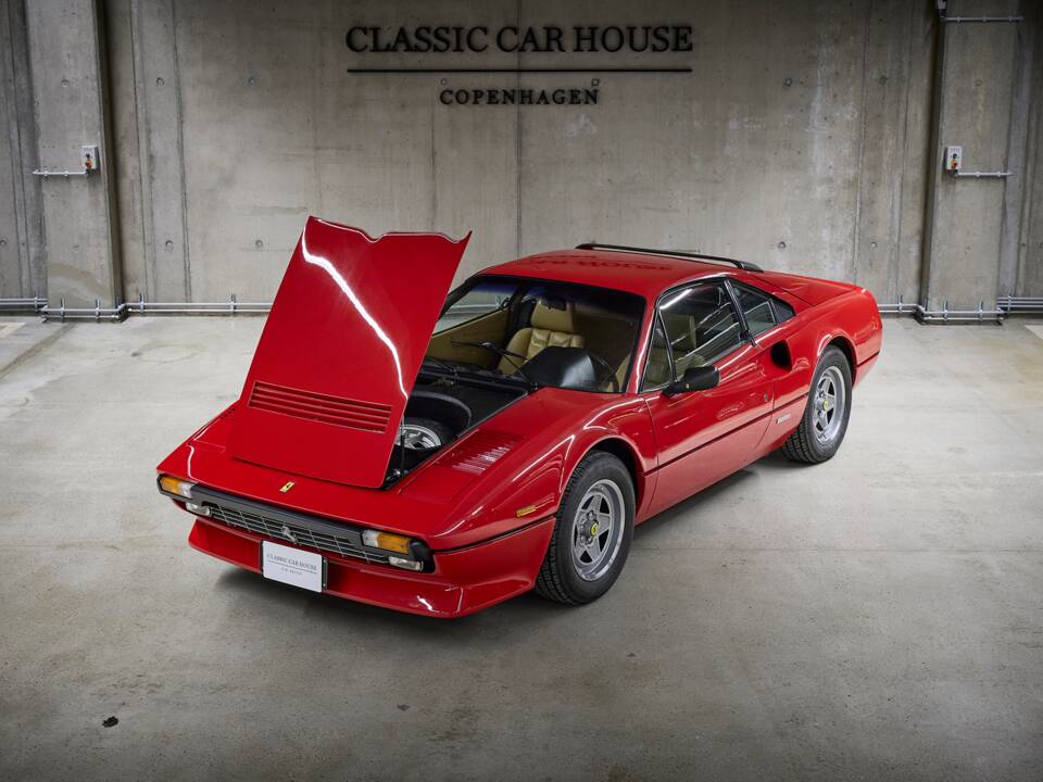 Image 5/97 of Ferrari 308 GTB Quattrovalvole (1983)