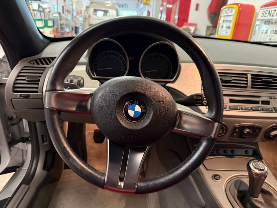 Imagen 8/21 de BMW Z4 3.0i (2003)