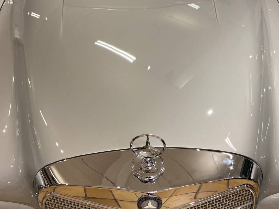 Bild 10/40 von Mercedes-Benz 300 SE (1965)