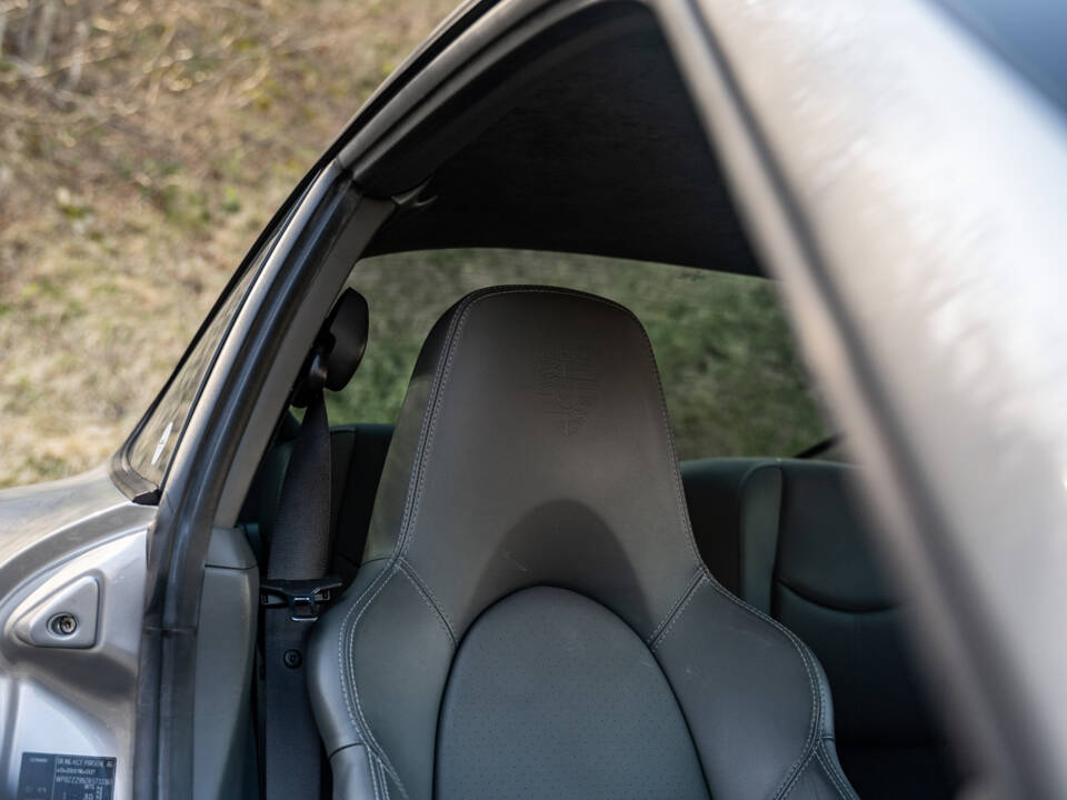 Image 47/82 of Porsche 911 Carrera 4S (WLS) (2006)