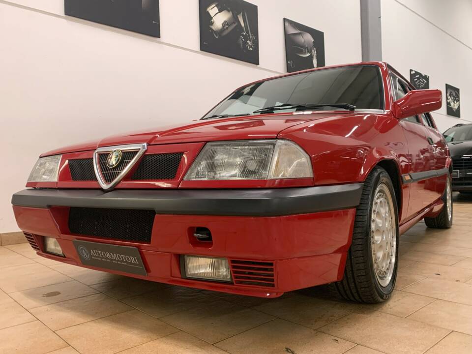 Immagine 3/4 di Alfa Romeo 33 1.7 16v QV (1991)
