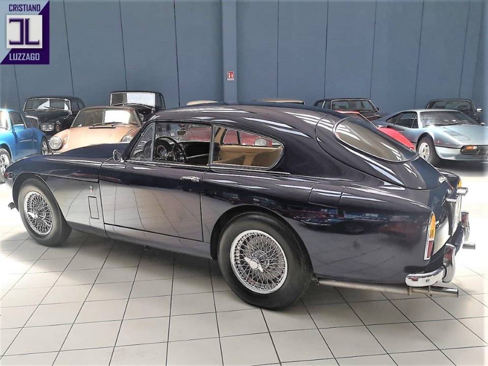 Image 6/50 de Aston Martin DB 2&#x2F;4 Mk III (1958)