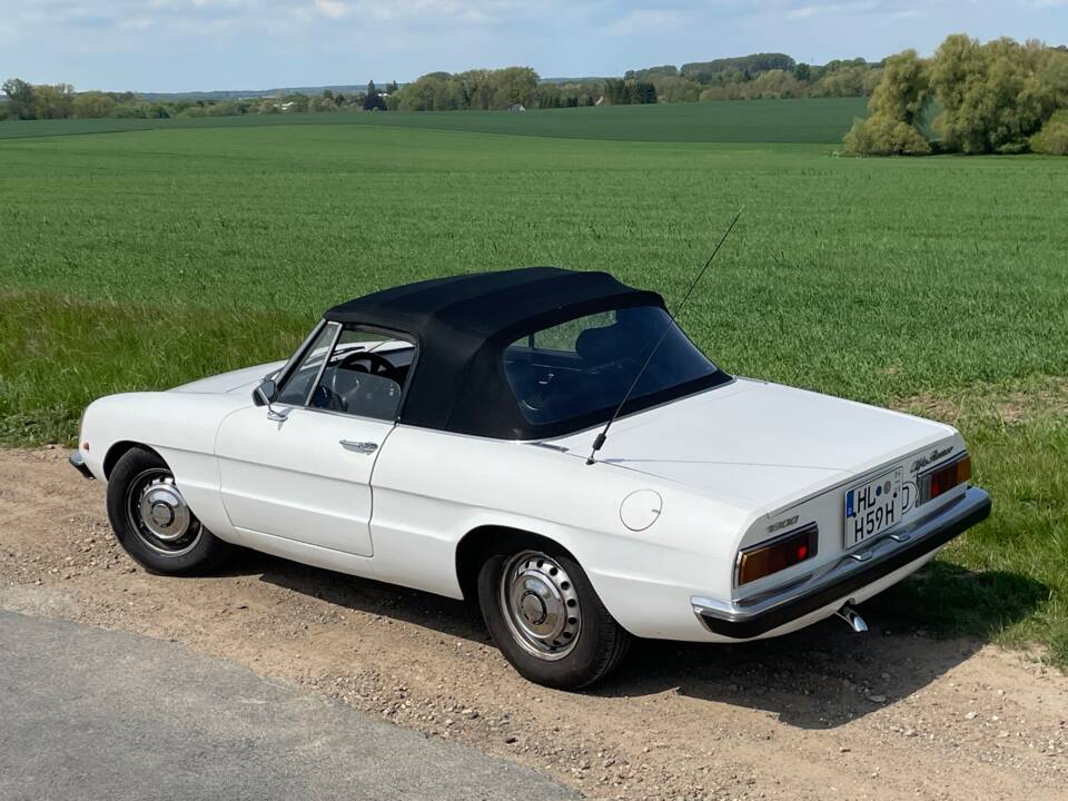 Bild 21/29 von Alfa Romeo Spider 1300 Junior (1971)